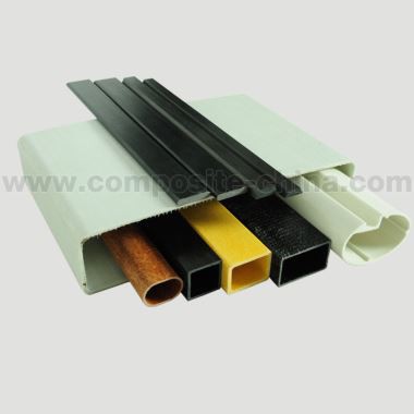 Glasfiberformade extruderade rör